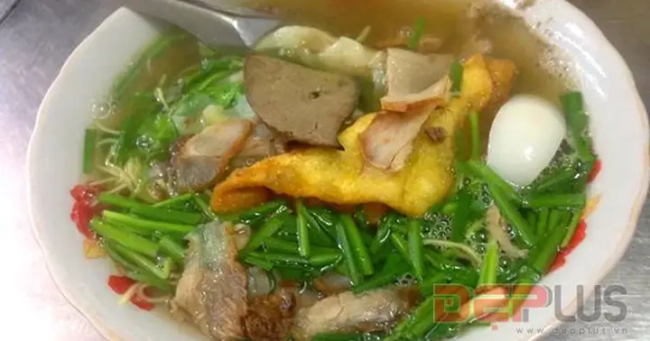 Review Quán Mỳ Vằn Thắn 40 Tuệ Tĩnh: Trải Nghiệm Hương Vị "đậm Đà" Giữa Lòng Phố Cổ