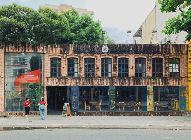 Review Chi Tiết Nhã Nam Books N' Coffee: Điểm Hẹn Lý Tưởng Cho Tín Độ Sách & Cà Phê Ở Sài Gòn