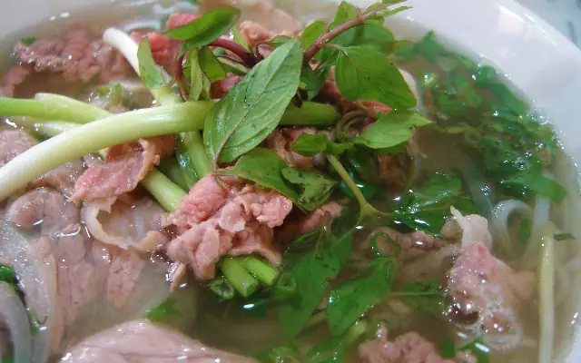 Review Chi Tiết Quán Phở Bắc Hải Đà Nẵng: Trải Nghiệm Hương Vị Hà Nội Trên Đất Kinh Kỳ