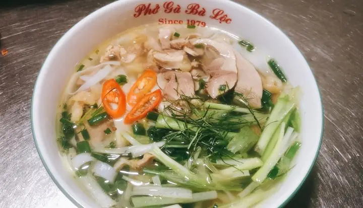 Phở Gà Bà Lộc 18 Tô Hiến Thành: Review Chi Tiết Và Đánh Giá Thực Tế