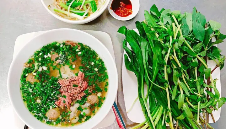 Phở Hạnh Huỳnh Mẫn Đạt Review: Ngon Đậm Đà, Giá Hợp Lý