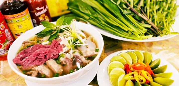 Phở Hùng Nguyễn Tri Phương
