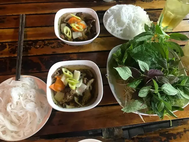 Quán Bún Chả Hiền Lành