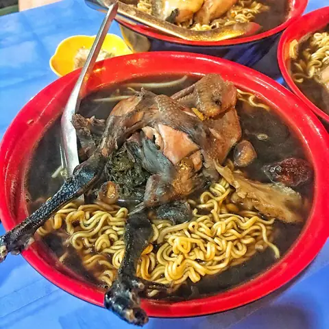 Quán Gà Tần Mai Hương: Địa Chỉ, Giá Cả Và Review Chi Tiết