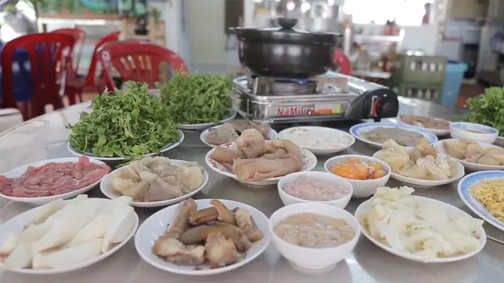 Quán Lẩu Bò Cây Dừa