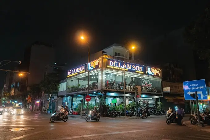 Review Quán Lẩu Dê Lam Sơn: Trải Nghiệm Đặc Sản Dê Nướng & Lẩu Tại Quận Tân Bình
