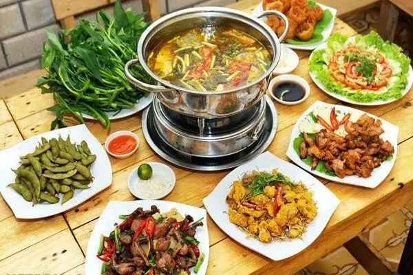 Quán Lẩu Sáu Hiếu 2