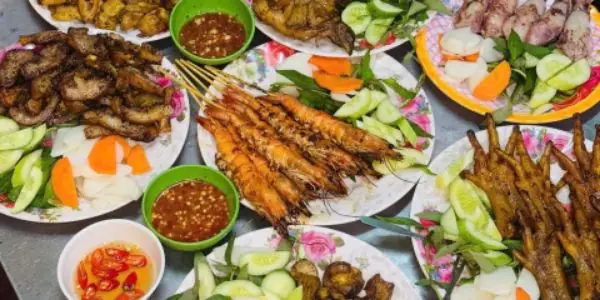 Review Quán Nhậu 36 Bbq Thoại Ngọc Hầu: Trải Nghiệm Ẩm Thực Quanh Năm Tại Phú Thạnh