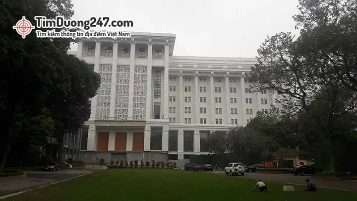 Ẩm Thực Đường Hoàng Hoa Thám: Nhà Hàng Ngon Gần Văn Phòng Chính Phủ