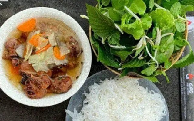 Review Quán Bún Chả Hà Nội Số 1 Lala - Nguyễn Thượng Hiền: Trải Nghiệm Hương Vị Chuẩn Ở Quận 3