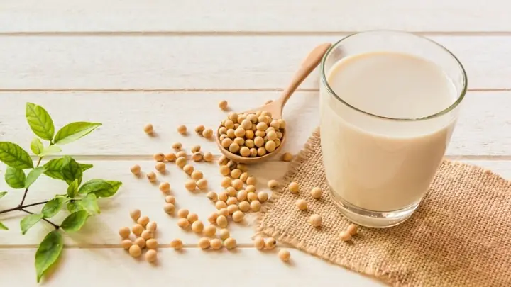 Review Quán Sữa Đậu Nành Cô Năm: Hương Vị Đậm Đà, Gần Gũi Ở Quận 10