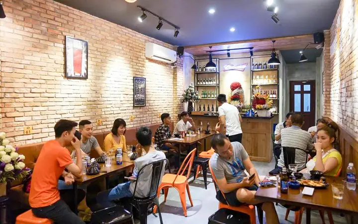 Review Tân Lập Restaurant & Bistro Lê Thánh Tôn: Đánh Giá Khách Quan Từ A Đến Z