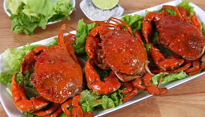 Review Quán Ăn Thế Giới Cua Cà Mau: Trải Nghiệm Hải Sản Đầy Đủ Tiêu Chí?