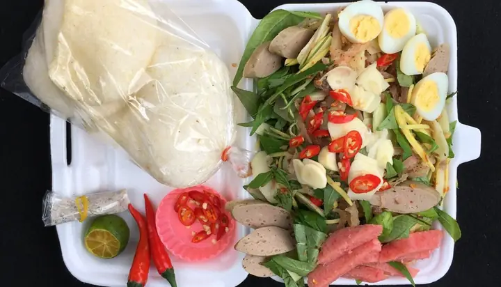 Tré Trộn Nguyễn Thượng Hiền: Cẩm Nang Toàn Tập Về Món Ăn Vặt Đặc Trưng Sài Gòn