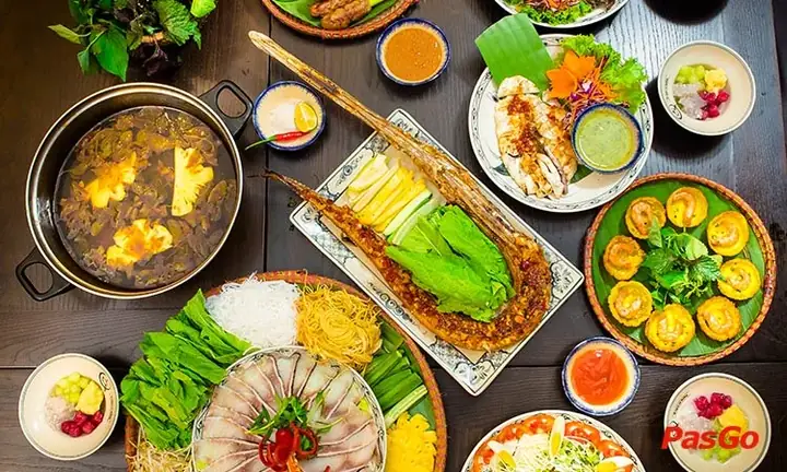 Nhà Hàng Vị Quảng Nguyễn Chí Thanh: Trọn Vị Quảng Giữa Lòng Hà Nội
