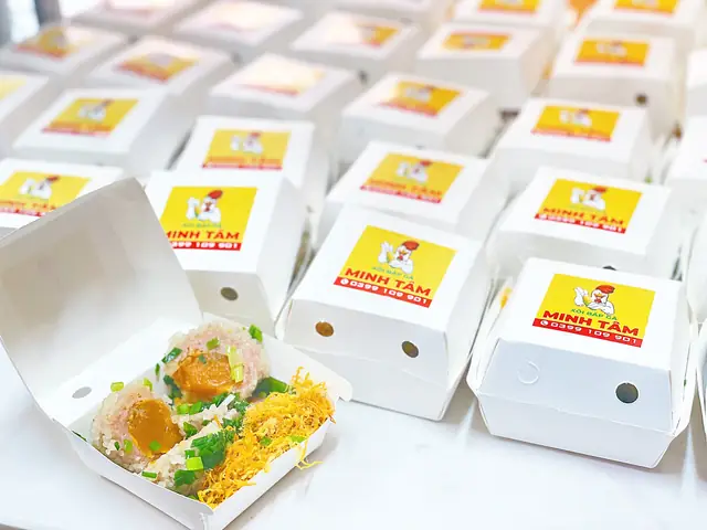 Review Xôi Bắp Gà Minh Tâm: Thương Hiệu Xôi Viên Trứng Muối Được Giới Trẻ Sài Gòn Săn Đón