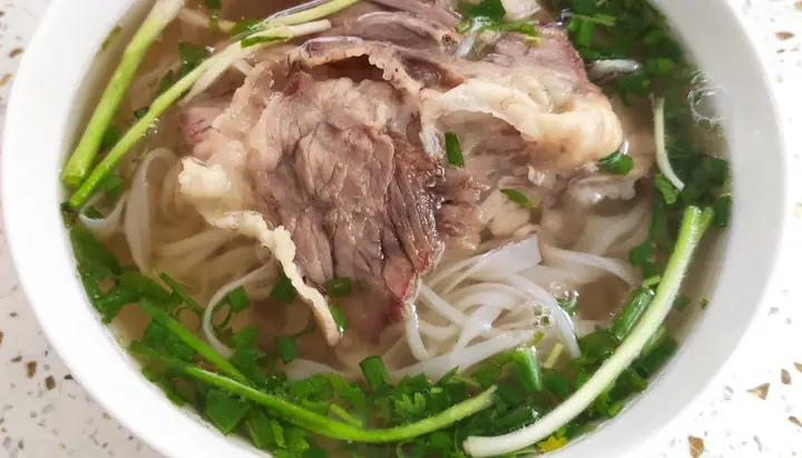 Review Quán Phở An Hà Đông: Trải Nghiệm Hương Vị Phở Bắc Chất Lượng Giữa Lòng Quận Hà Đông