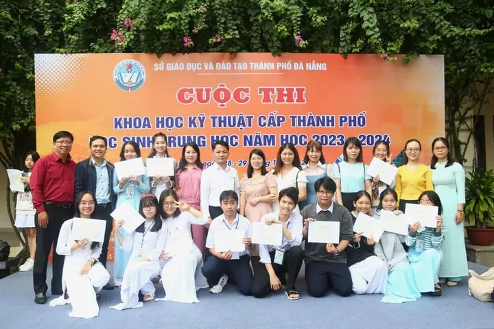 12 Hoàng Hoa Thám Đà Nẵng
