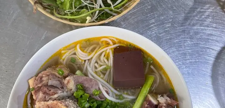 66 Hải Thượng Lãn Ông