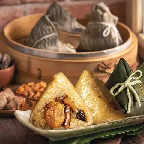 Review Quán Bánh Ú Bá Trạng Đại Phát: Trải Nghiệm Hương Vị Nguyên Bản Giá Cả Hợp Lý
