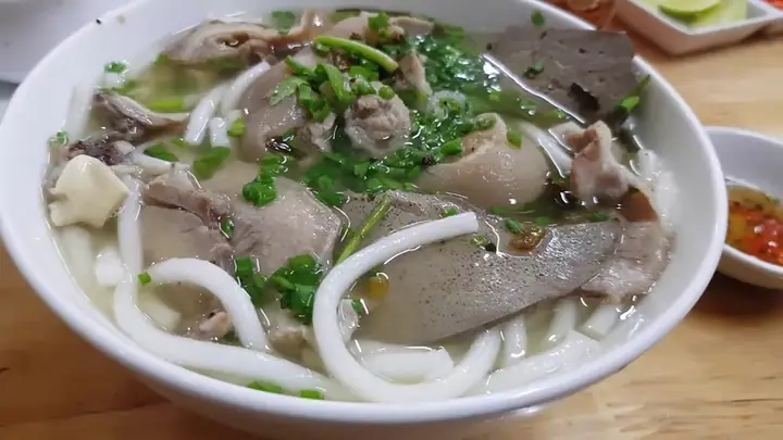 Bánh Canh Bến Có Trà Vinh