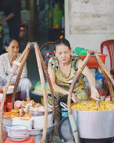 Bánh Canh Cua Chợ Hòa Bình