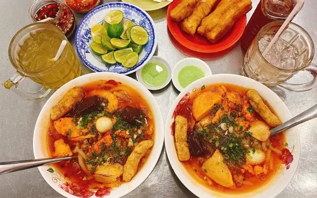 Review Quán Bánh Canh Cua Cô Diệu - Nguyễn Thị Thập: Thông Tin Chi Tiết Và Đánh Giá Khách Quan