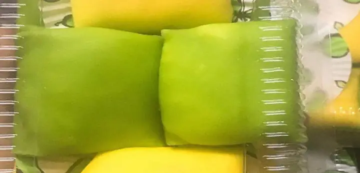 Bánh Crepe Sầu Riêng Huyền Tuyết