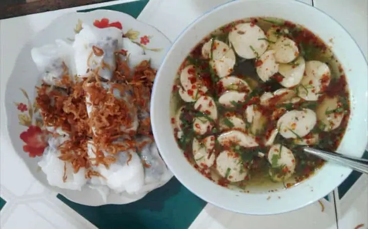 Bánh Cuốn Trứng Hà Giang: Hương Vị Đặc Trưng Từ Thung Lũng Của Các Mảnh Đất Cao