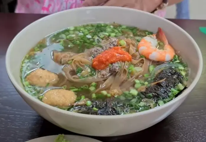 Bánh Đa Cua Quận 7: Review Chi Tiết Quán Hải Phòng 109 Trần Trọng Cung