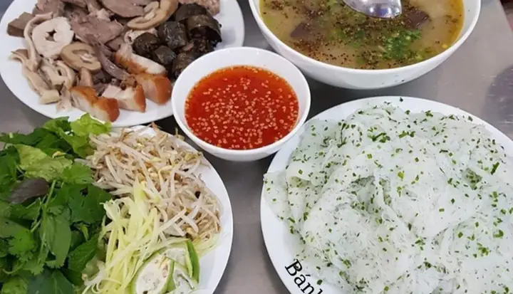 Review Quán Bánh Hỏi Cháo Lòng Hồng Thanh: Đặc Sản Ngon Bình Định