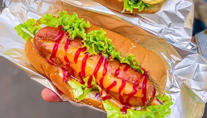 Review Bánh Kem Đỗ Xuân Hợp: Trải Nghiệm Thực Tế Tại Linh Bakery