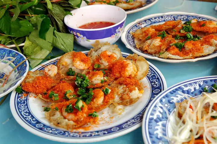 Bánh Khọt Gốc Vú Sữa Vũng Tàu: Review Chi Tiết Quán Nổi Tiếng Không Chi Nhánh