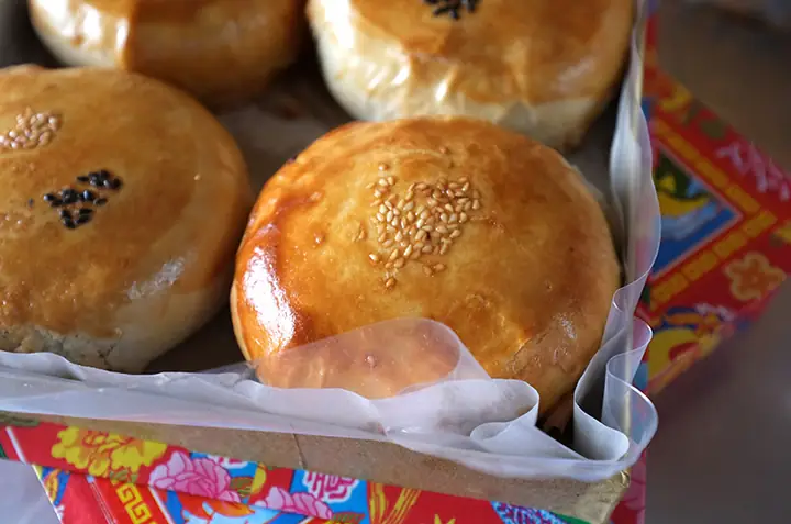 Bánh Lột Da Người Hoa