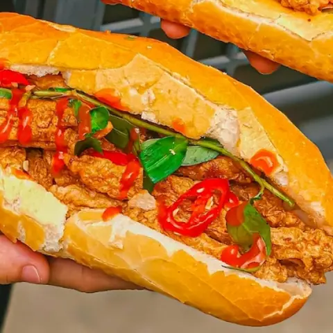 Bánh Mì Chả Cá Đà Nẵng