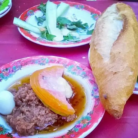 Bánh Mì Chấm Pate Đà Nẵng