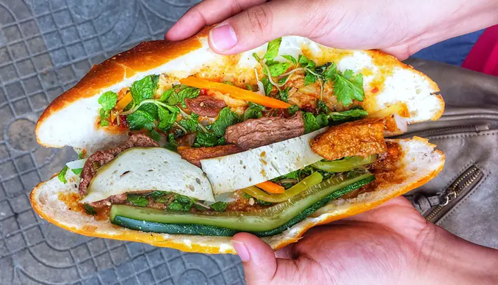Review Bánh Mì Chay Thiện Hiếu Đà Nẵng: Quán Ăn Vặt Chay Ngon, Giá Rẻ