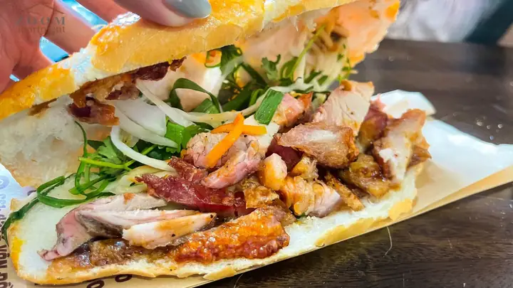 Bánh Mì Heo Quay Nha Trang