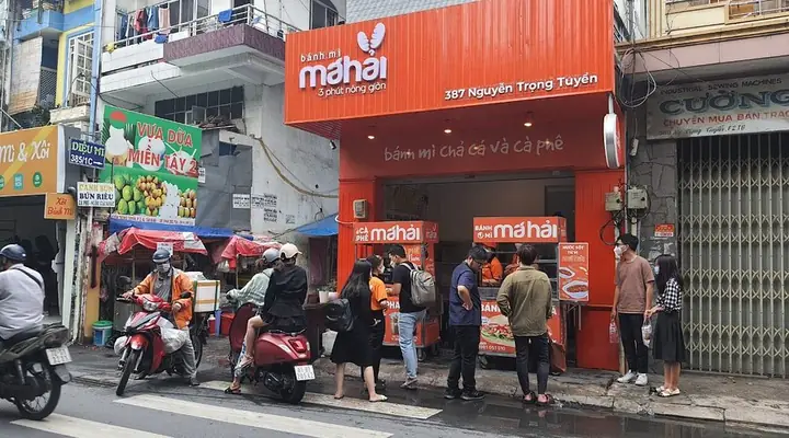 Bánh Mì Má Hải Tân Bình