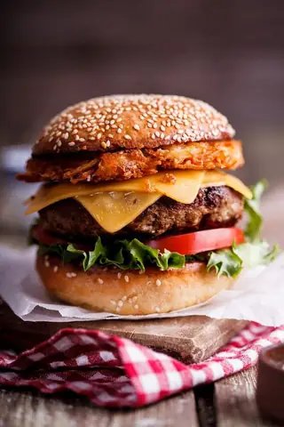Bánh Mì Thịt Bò Nướng Mika