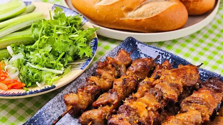 Bánh Mì Thịt Xiên Nướng Nước Cốt Dừa: Công Thức Hoàn Hảo Từ A Đến Z