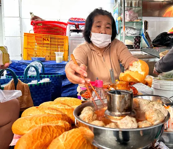 Bánh Mì Xíu Mại Quận 5