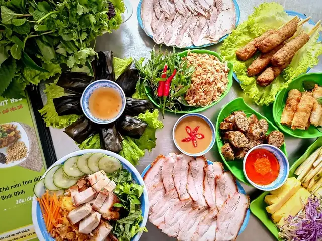 Bánh Tráng Thịt Heo Phạm Ngọc Thạch