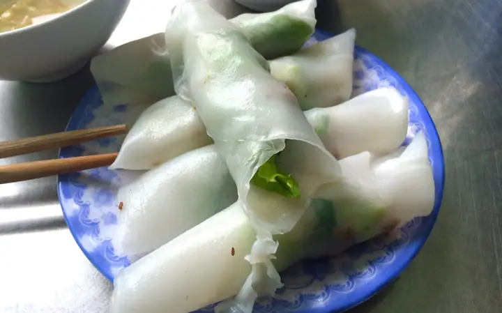 Review Chi Tiết Quán Bánh Ướt Huyền Anh 2: Trải Nghiệm Thực Tế & Đánh Giá Khách Quan