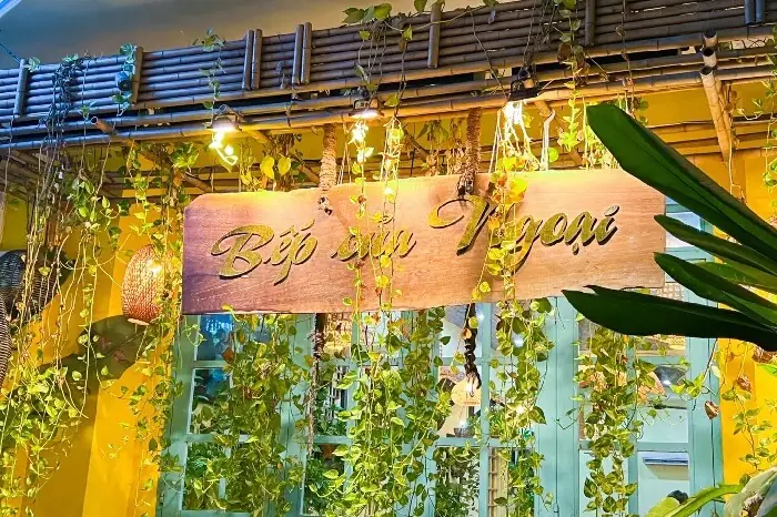 Review Tiệm Cơm Bếp Của Ngoại Đà Nẵng: Trải Nghiệm Cơm Nhà Đậm Chất Miền Trung
