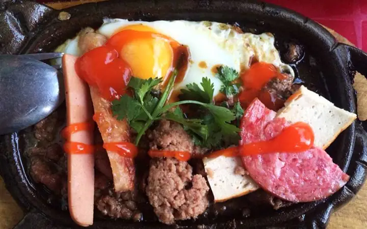 Review Quán Bò Né 3 Ngon Đinh Tiên Hoàng: Trải Nghiệm Món Bò Quanh Lửa Hồng Đúng Chuẩn