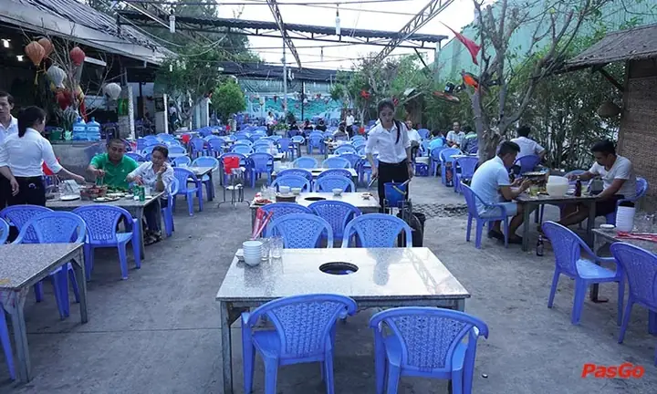 Bò Tơ Năm Sánh Phạm Hùng