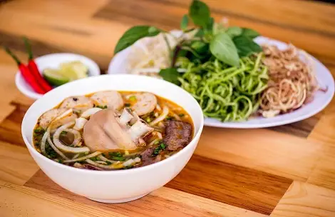 Top 13 Quán Bún Bò Huế Vũng Tàu Ngon Chuẩn Vị, Đánh Giá Chi Tiết