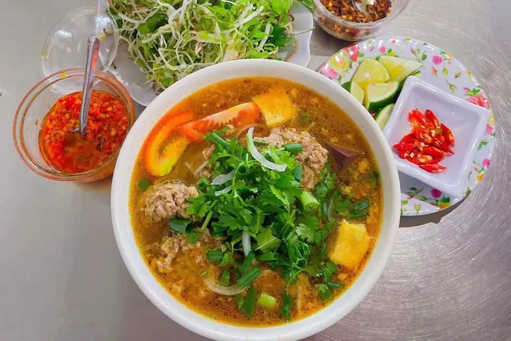 Bún Chìa Buôn Mê Thuột: Hương Vị Đậm Đà Từ Tây Nguyên