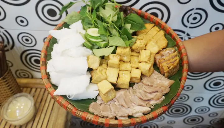 Review Chi Tiết Quán Bún Đậu 29 Phan Đình Phùng: Đáng Thử Hay Không?